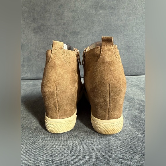 Steve Madden Womens Brown Suede Hidden Wedge Side Zip Sneakers SZ 9 Pull On - Picture 5 of 9